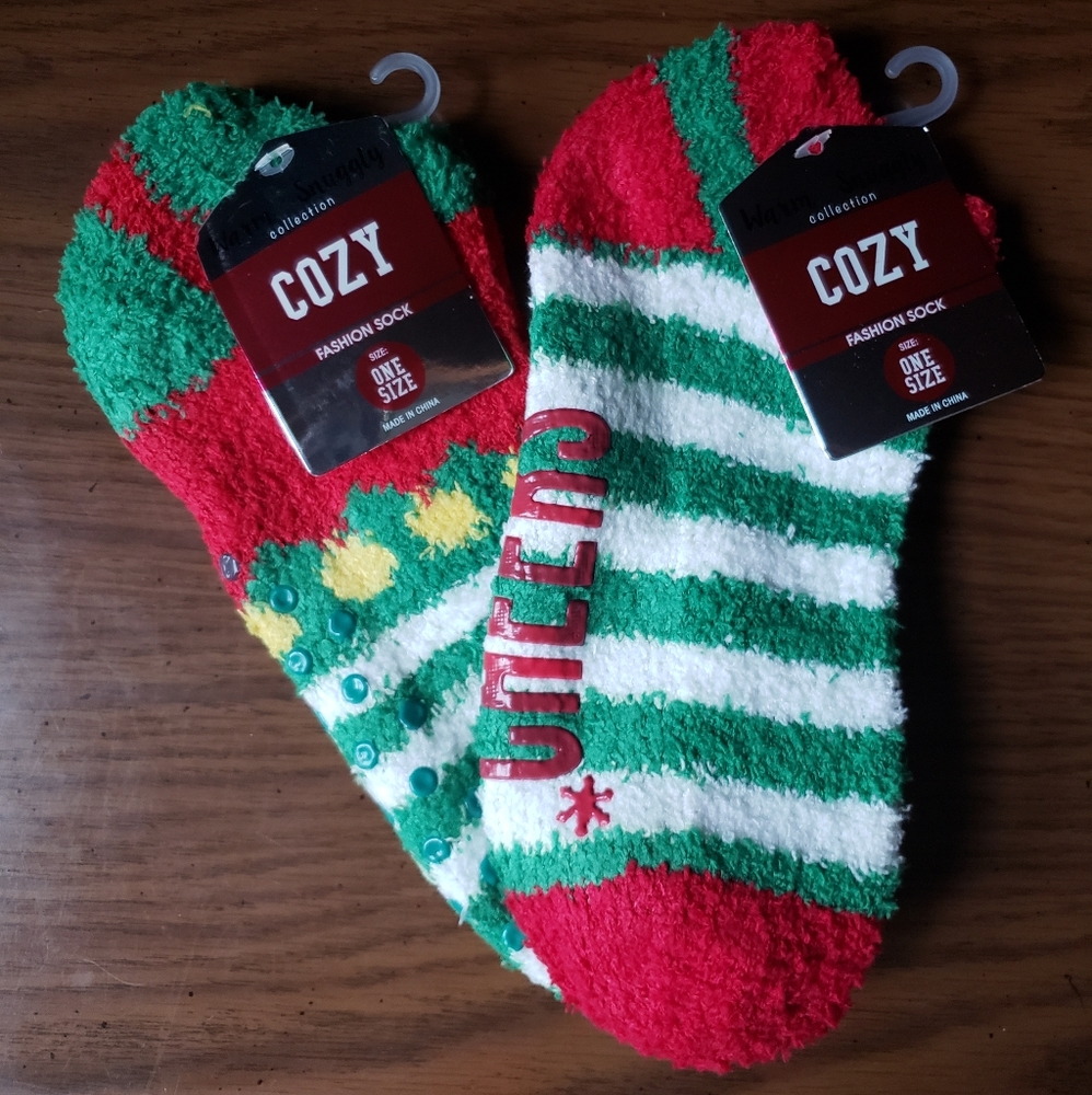Cozy Christmas Socks 2 Pairs